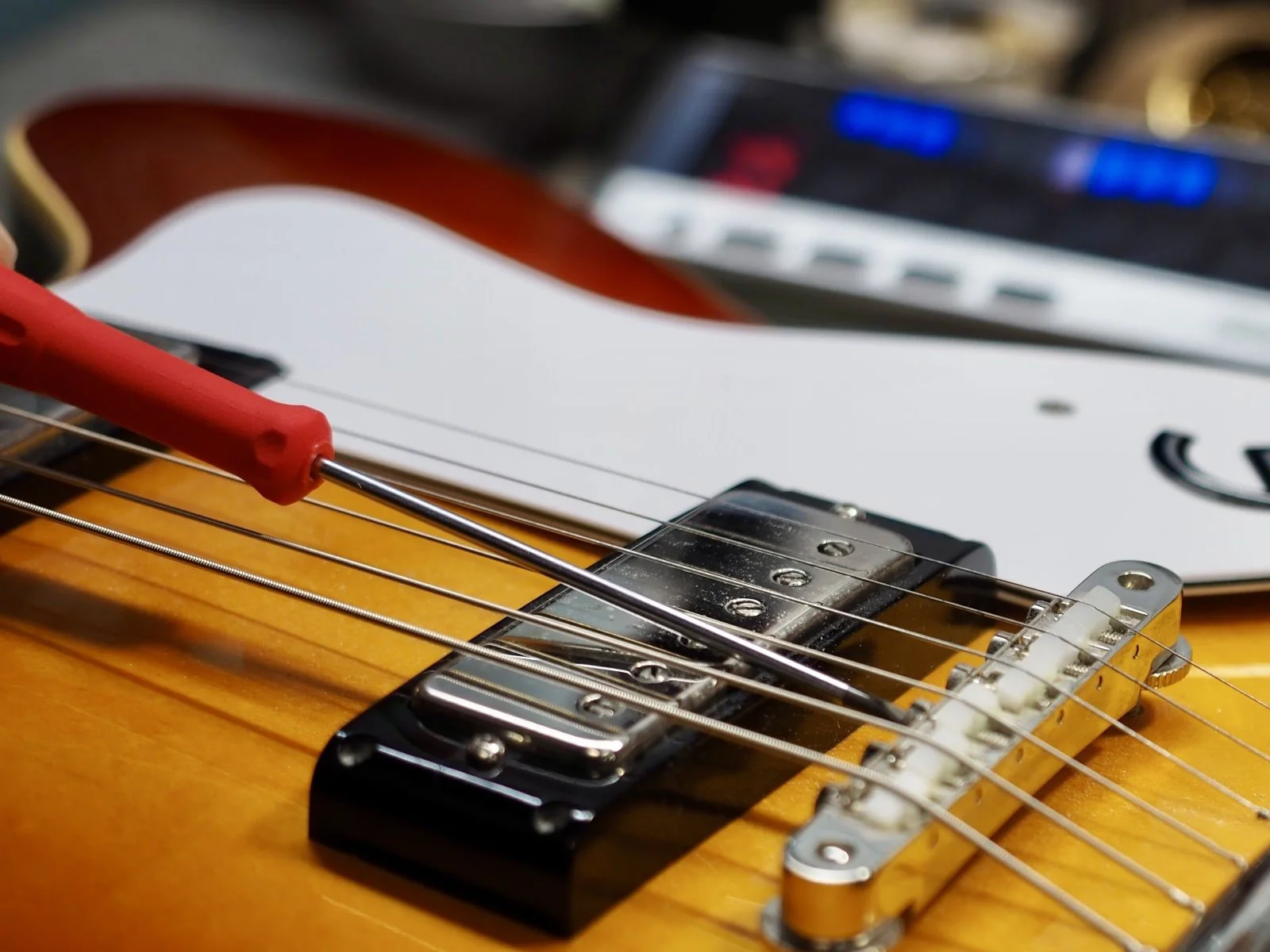 エピフォン リベエラ　P93 抜け殻 Epiphone Riviera 回路修理 | RE/F-TECH の足あと by u-tak